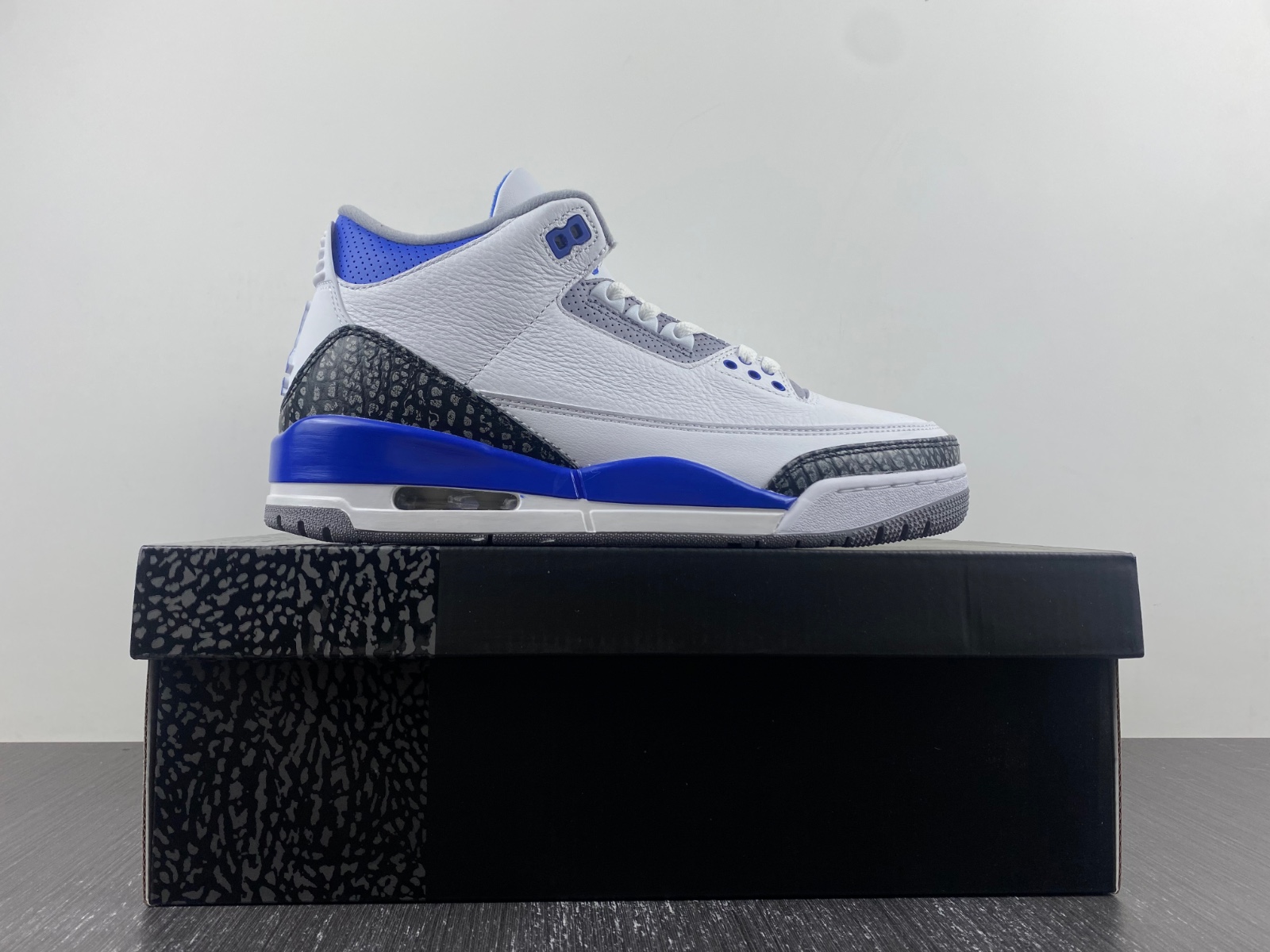 Air Jordan 3 “Racer Blue”