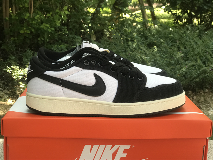 Air Jordan 1 KO Low black and white