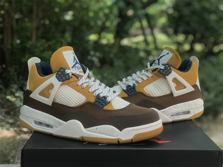 Air Jordan 4 White brown