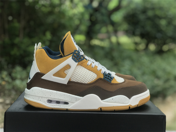 Air Jordan 4 White brown