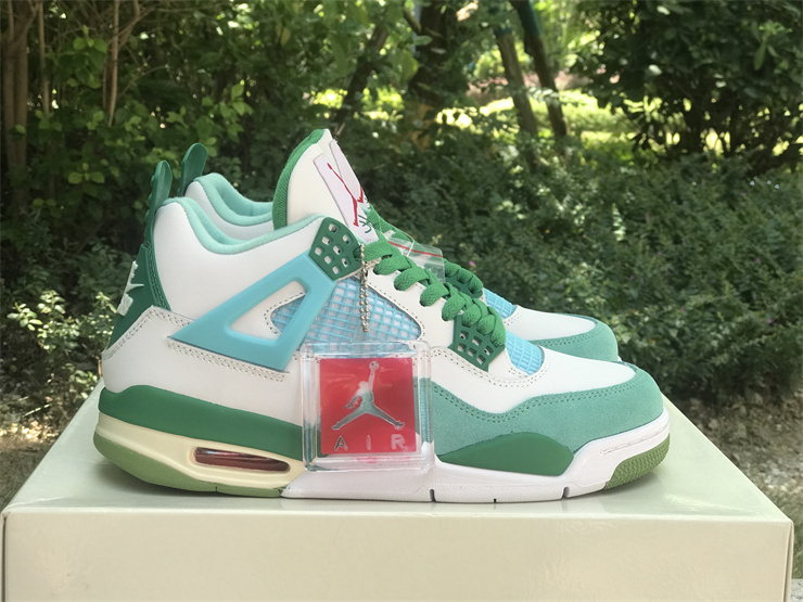 Air Jordan 4 PE SB White grass green