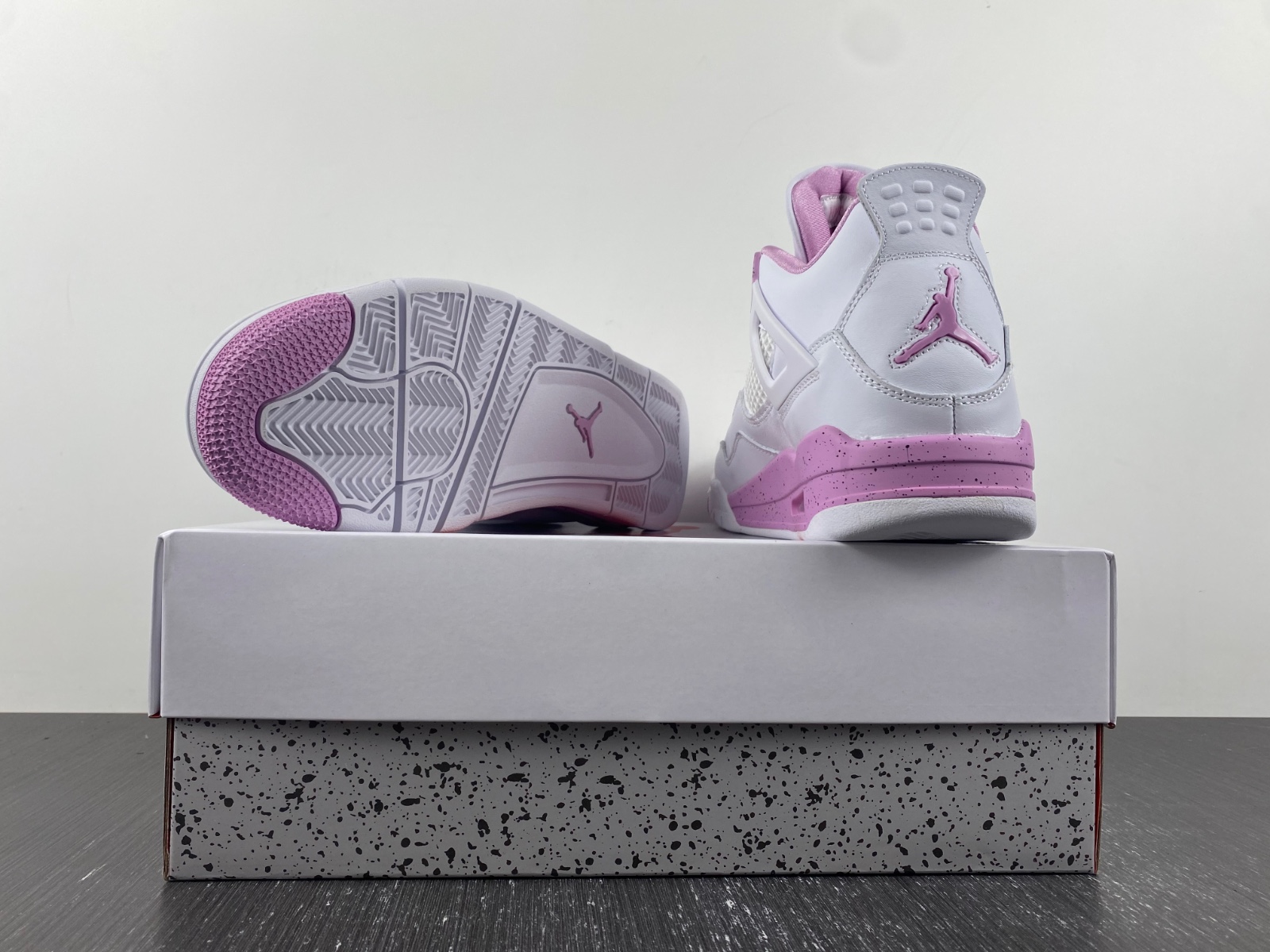 Air Jordan 4 White Pink Oreos