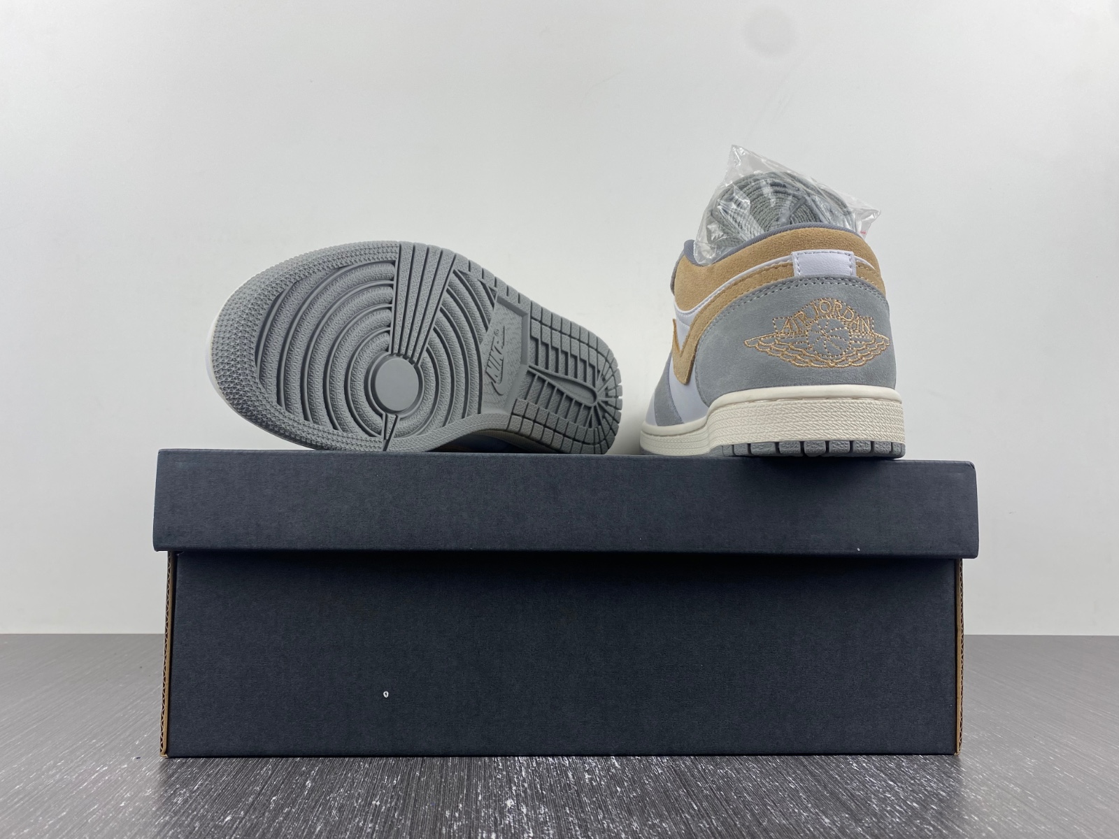 Air Jordan 1 Low AJ1 White gray-brown low top