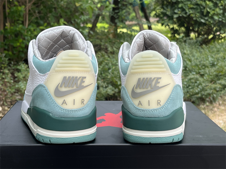 Air Jordan 3 White and green