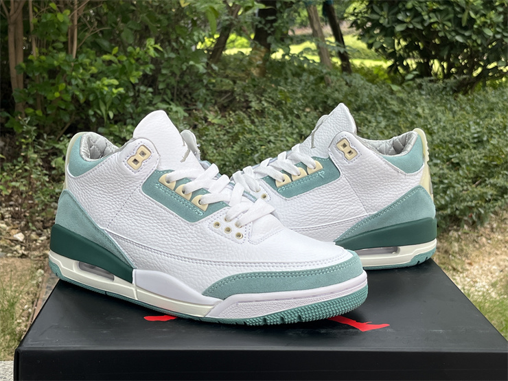 Air Jordan 3 White and green