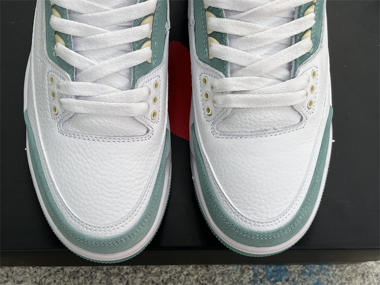 Air Jordan 3 White and green