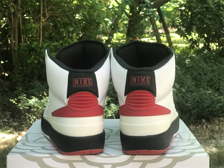 Air Jordan 2 OG “Chicago”