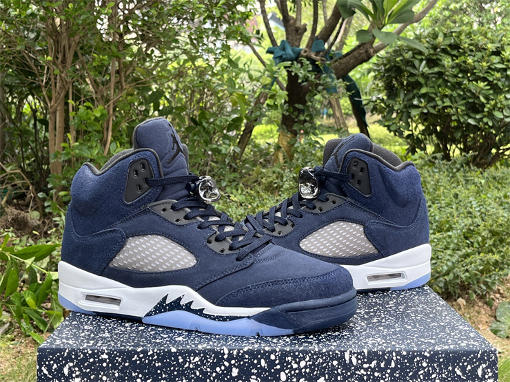 Air Jordan 5 “Midnight Navy”