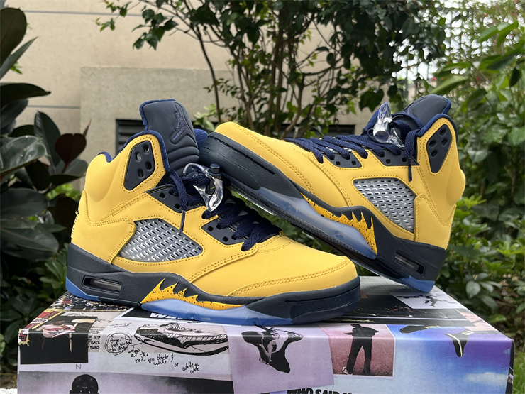 Air Jordan 5 SP “Michigan”