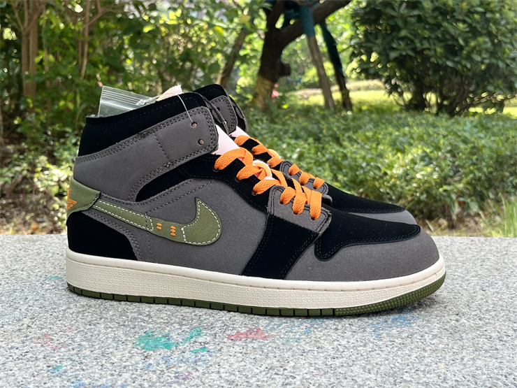 Air Jordan 1 Mid SE Craft