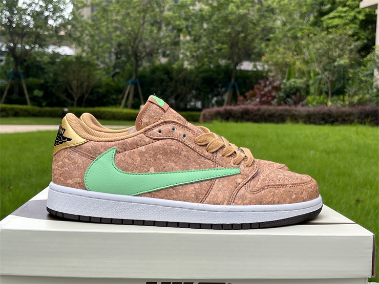 Travis Scott x Air Jordan 1