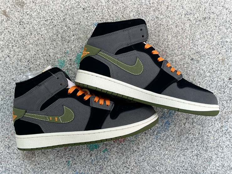 Air Jordan 1 Mid SE Craft