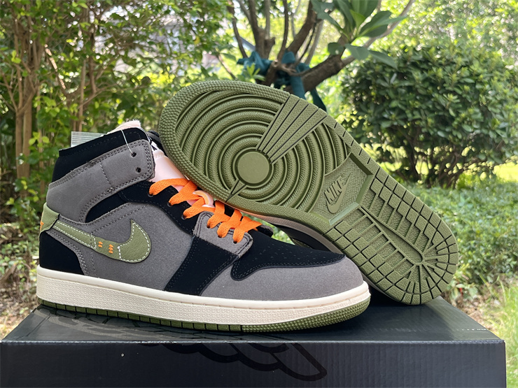 Air Jordan 1 Mid SE Craft