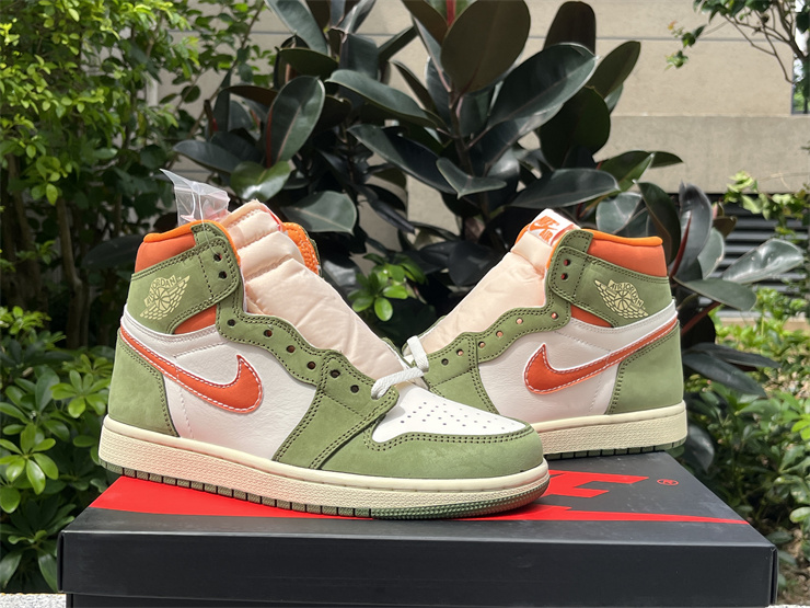Air Jordan 1 High OG White green orange
