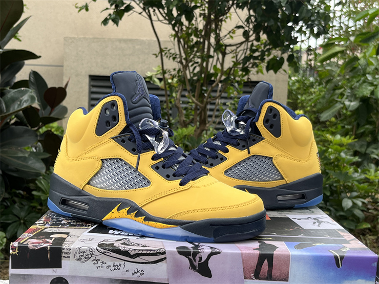 Air Jordan 5 SP “Michigan”