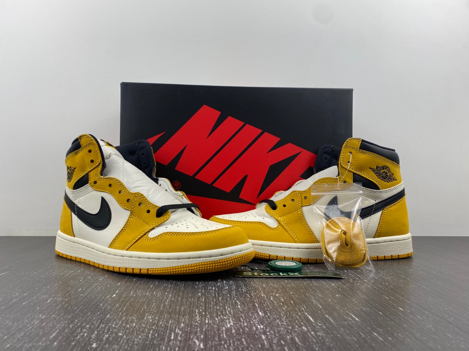 Air Jordan 1 High OG “Yellow Ochre”