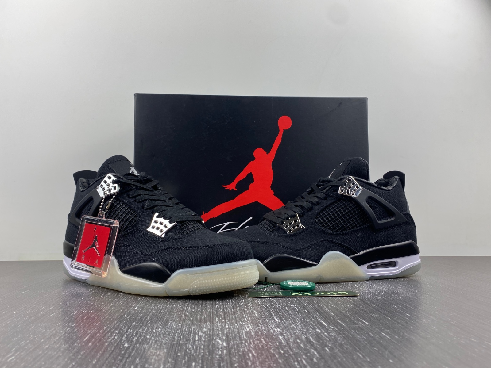 Air Jordan 4 Retro black silver