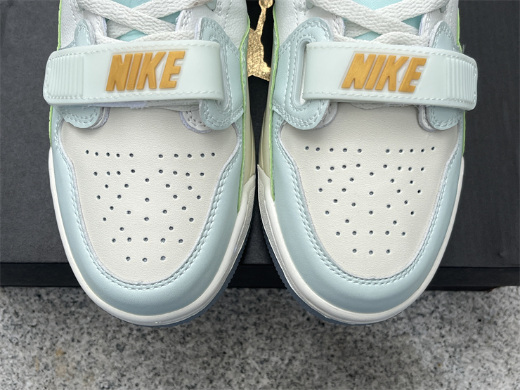 Jordan Legacy 312 .DR8486-131