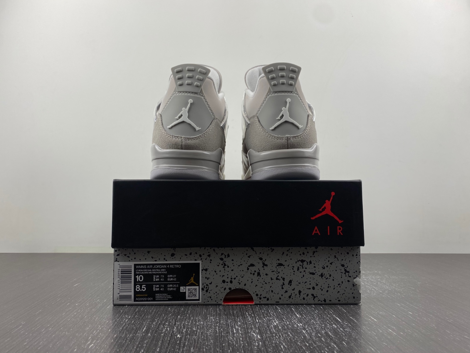 Air Jordan 4 WMNS “Frozen Moments”