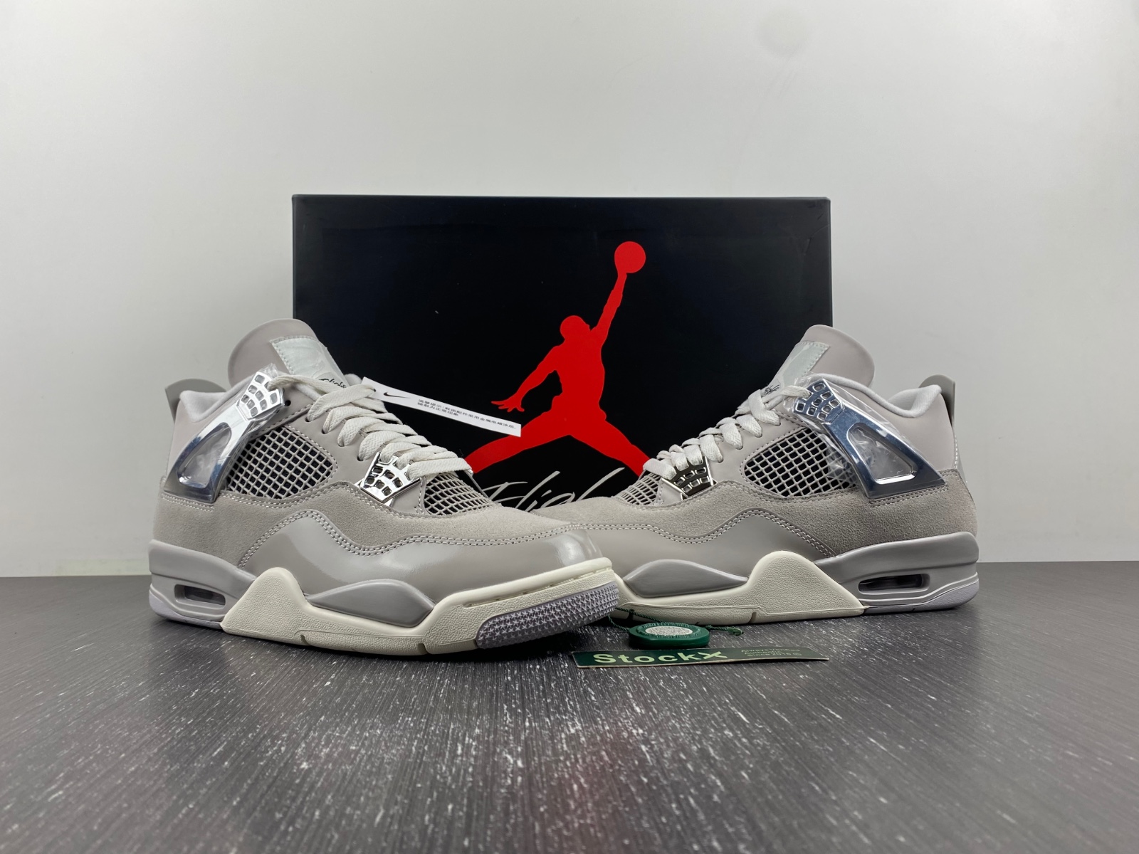 Air Jordan 4 WMNS “Frozen Moments”