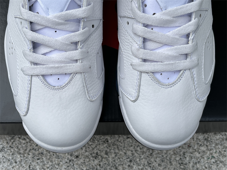 Air Jordan 6 “Reverse Oreo”