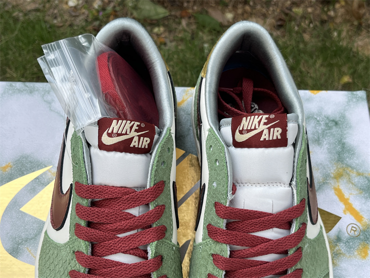 Air Jordan 1 Low white and green snake print