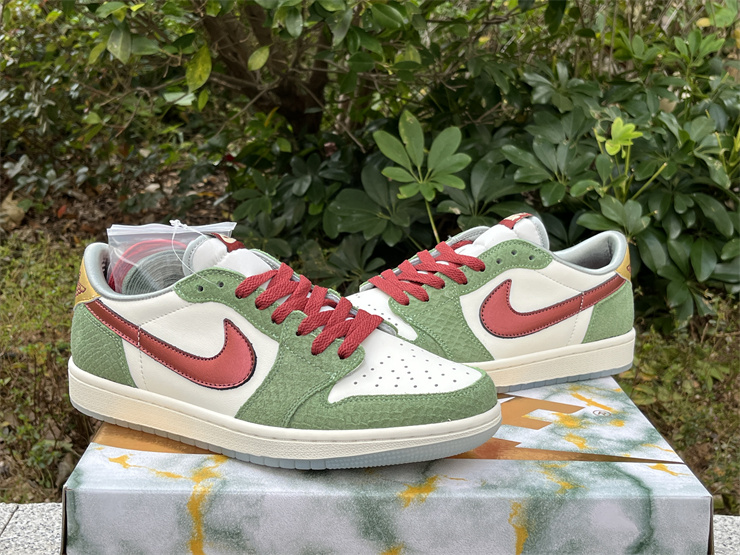 Air Jordan 1 Low white and green snake print
