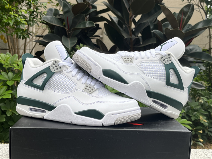 Air Jordan 4 
