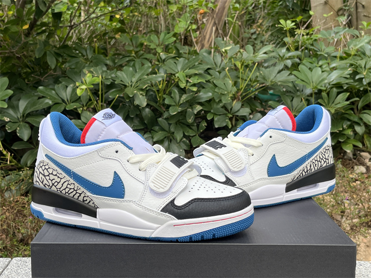 NIKE AIR JORDAN LEGACY 312 LOW,White, black and blue