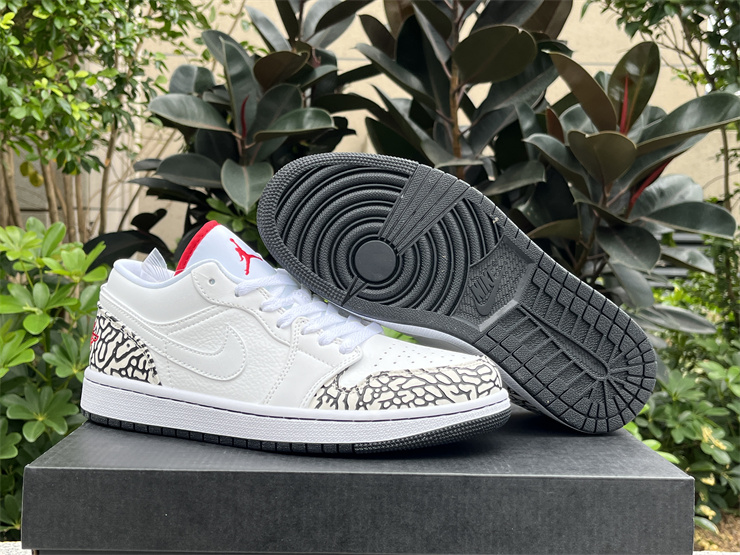 Air Jordan 1 Phat Low cement ash