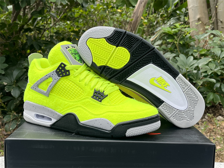 Air Jordan 4 fluorescent green