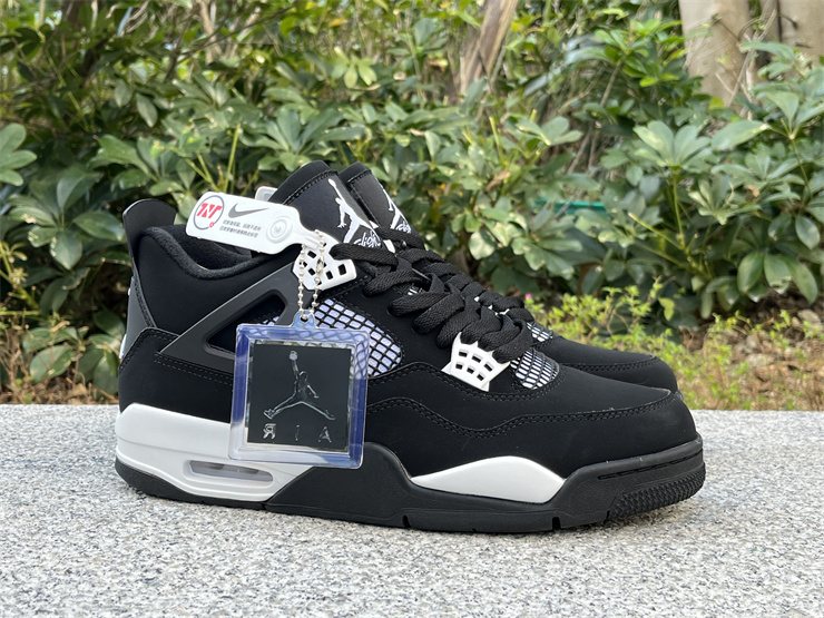 Air Jordan 4 Black and white