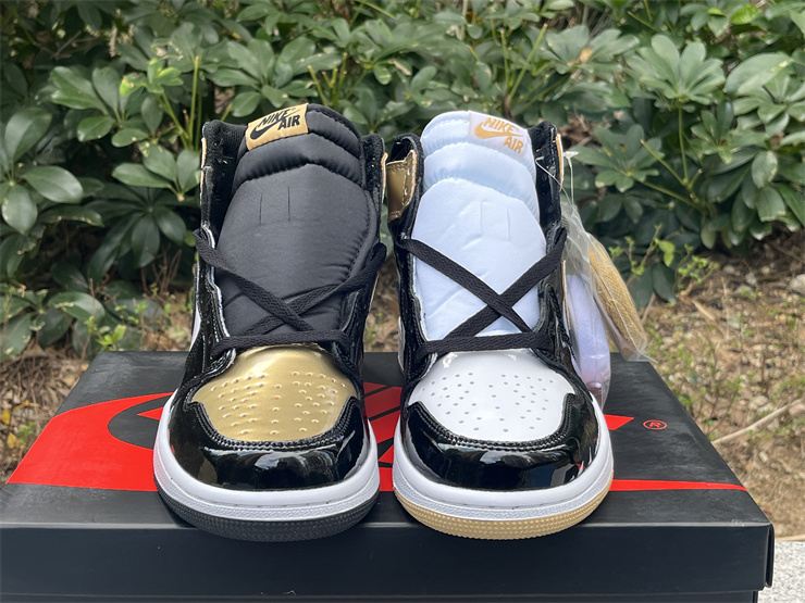 Air Jordan 1 Retro High Gold Top 3