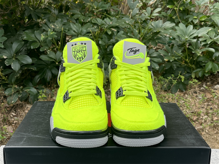 Air Jordan 4 fluorescent green