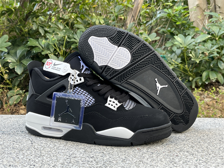 Air Jordan 4 Black and white