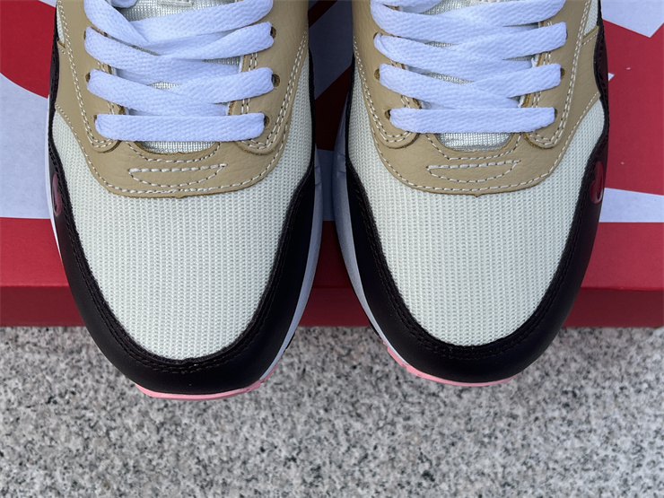 Nike Air Max 1 Valentine's Day