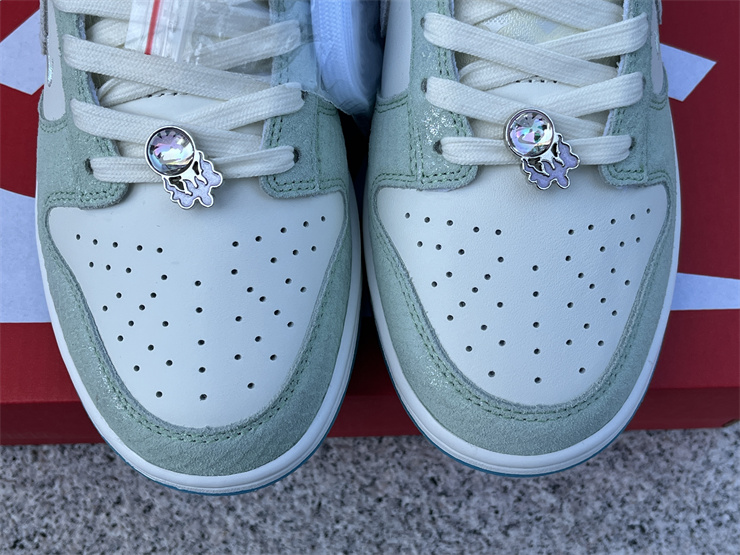 Nike Dunk Low LX CNY Year OfThe Dragon