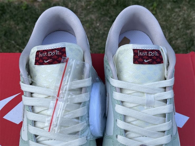 Nike Dunk Low LX CNY Year OfThe Dragon