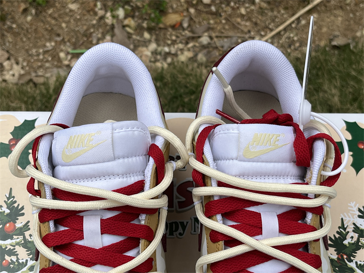 Nike Dunk Low Christmas gingerbread man