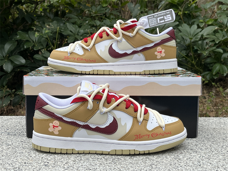 Nike Dunk Low Christmas gingerbread man