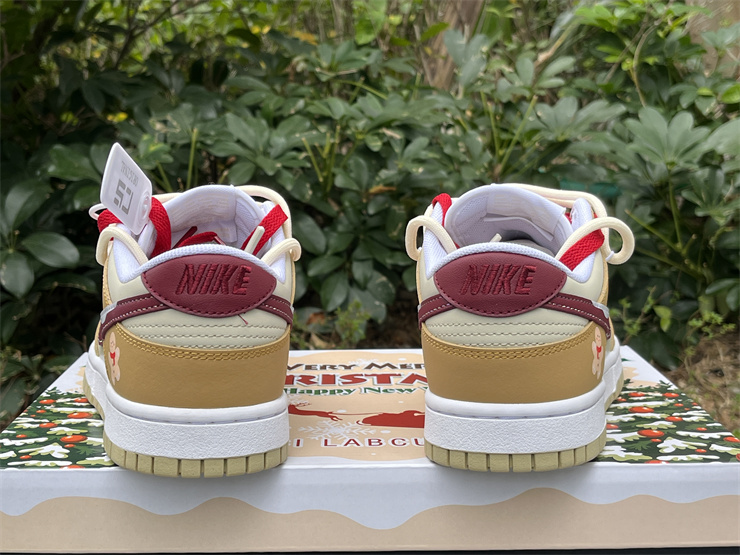 Nike Dunk Low Christmas gingerbread man