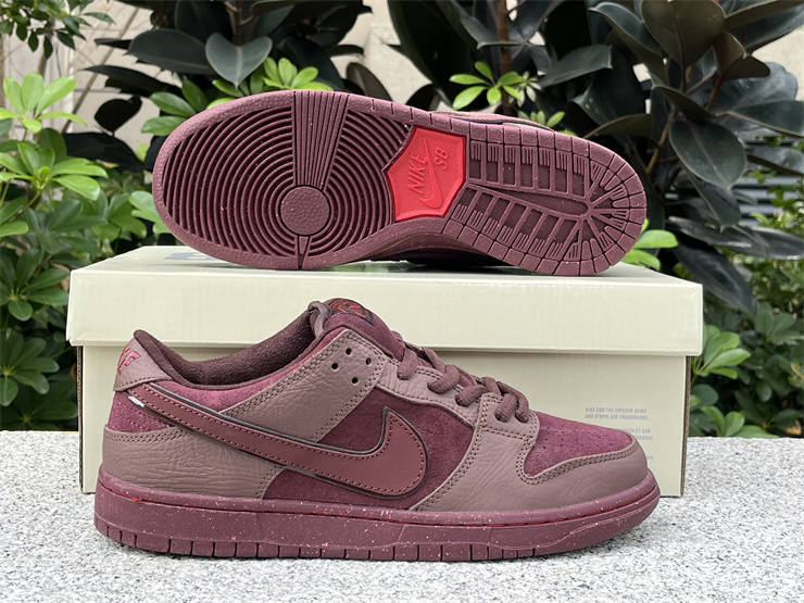 Nike SB Dunk Low Premium 