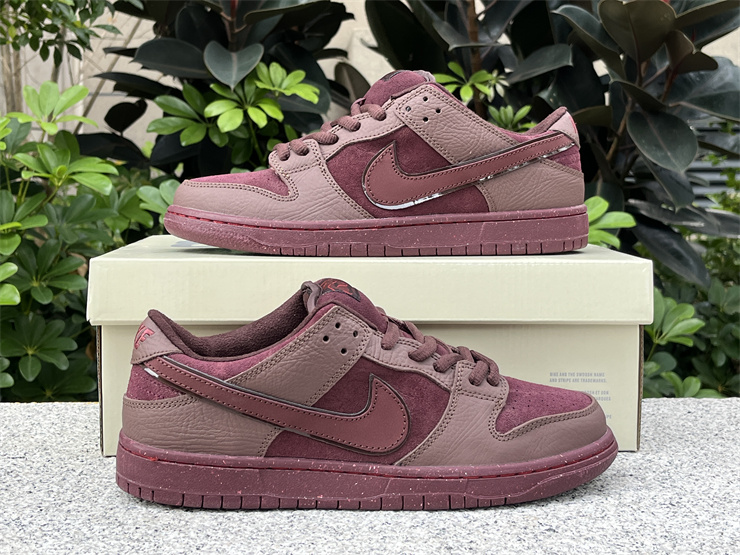 Nike SB Dunk Low Premium 