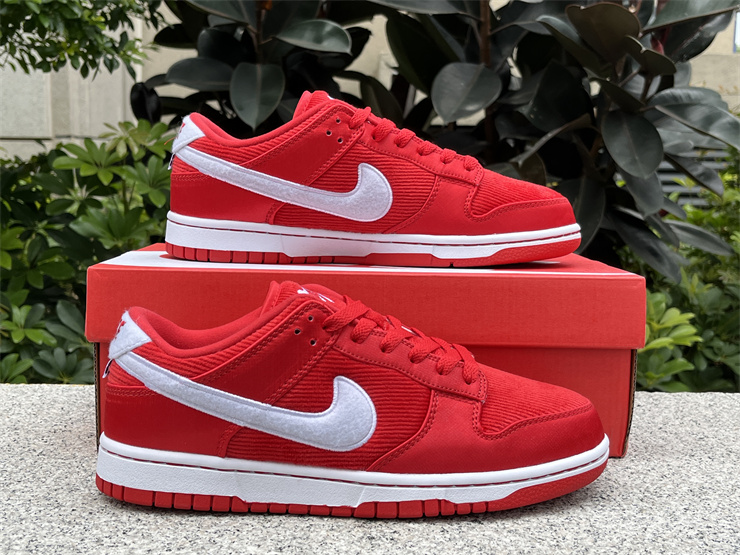 Nike Dunk Low GS “Valentine's Day”
