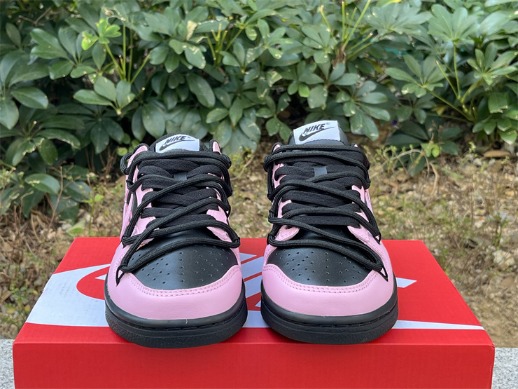 Nike Dunk Low Neon Stars