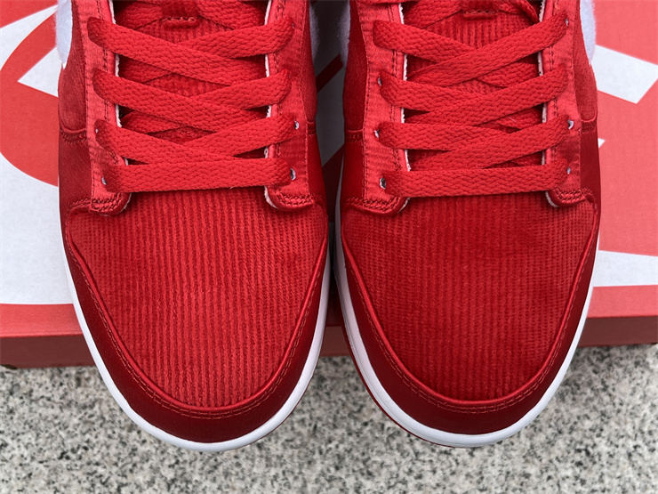 Nike Dunk Low GS “Valentine's Day”