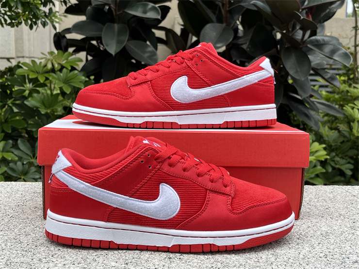 Nike Dunk Low GS “Valentine's Day”