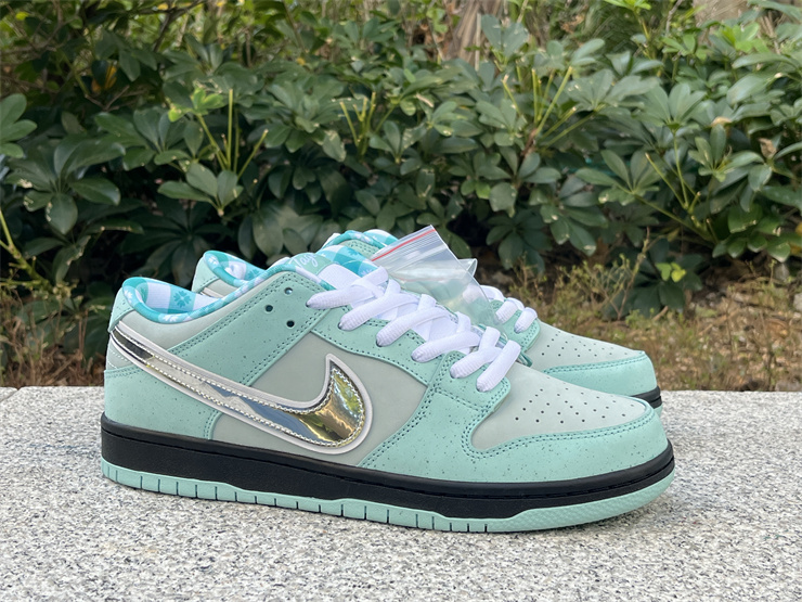 Concepts x TIFFANY CO. x Nike SB Dunk Low