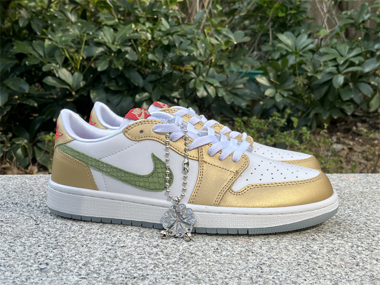Air Jordan 1 Low SE “Chinese New Year”