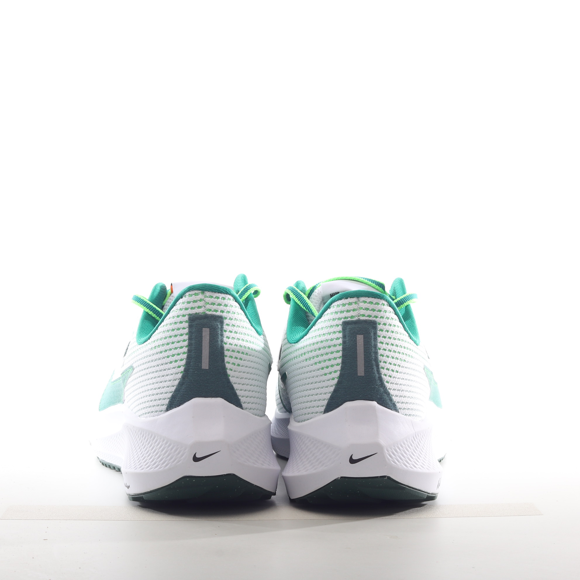 Nk ZoomX Vaporfly NEXT% 3 DV4129-102